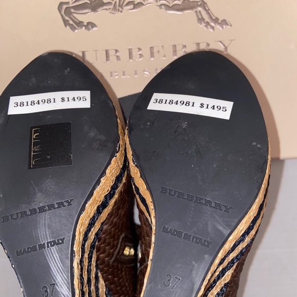 Burberry - Picture 4 of 6